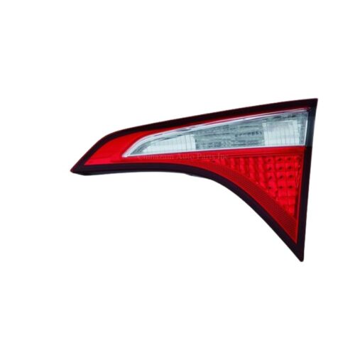 14-16 TOYOTA COROLLA SEDAN REAR LAMP – INNER – RH (PASSENGER SIDE) 8158002510, TO2803114