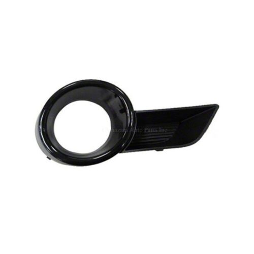 08-10 TOYOTA HIGHLANDER/HYBRID FOG LAMP BEZEL, RH (PASSENGER SIDE)- GLOSS BLACK- W/ FOG LAMP HOLE- MODELS W/ TOW PKG- LEFT SIDE APPEAR DIFFERENT DUE TO TOW PKG ONLY   814810E030C0, TO1039143