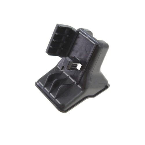 17-19 TOYOTA COROLLA SEDAN FRONT BUMPER RETAINER- FRONT MIDDLE- PLASTIC- NO.2  5252702020, # TO1031116